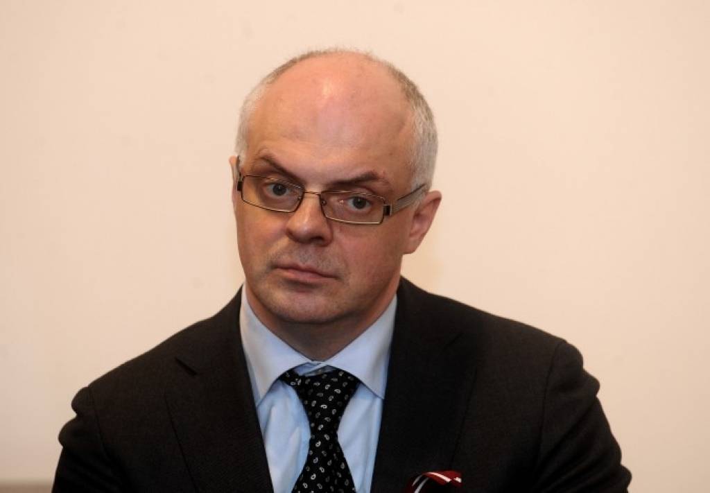Ķīlim nekavējoties veiks sirds operāciju