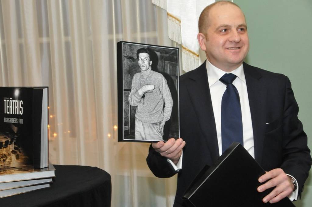 FOTO: Tapis fotostāsts par teātri