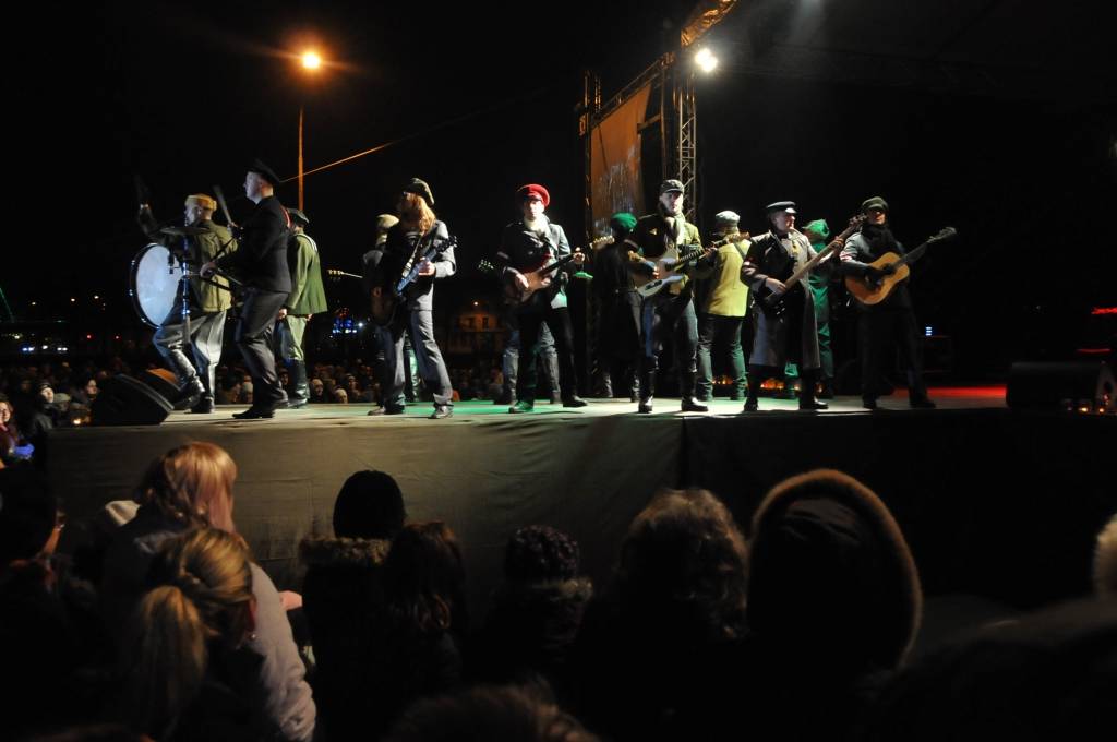 VIDEO: Liepājas ģitāristu lielansamblis