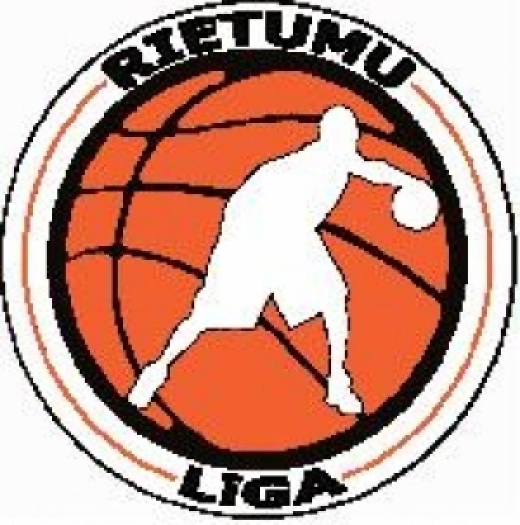 Pāvilostas novada basketbolisti izcīna minimālu uzvaru Saldū