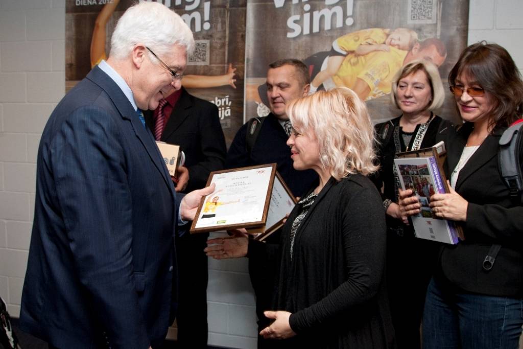 FOTO: Atzinība arī nīceniekiem