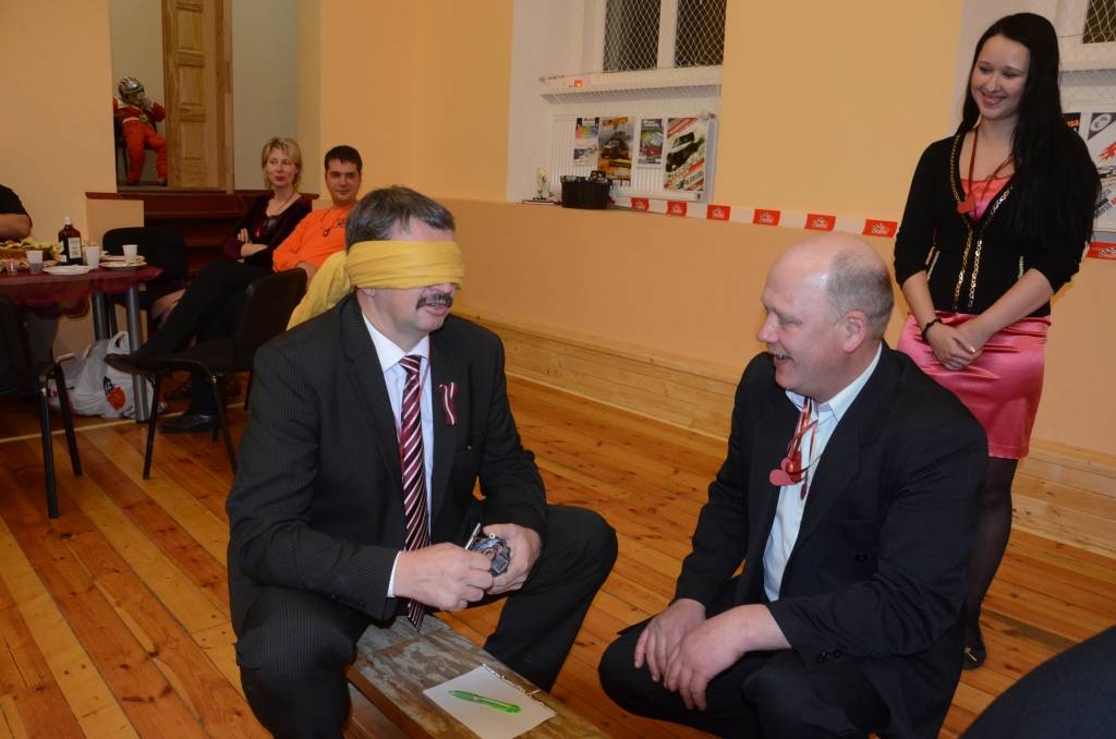 FOTO: Folkreisisti svin biedrības "SK Vecpils" divu gadu jubileju