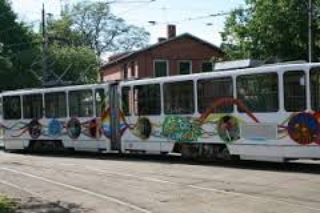 Liepājā atsāk kursēt Kultūras tramvajs