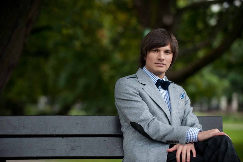Andris Ērglis un koris "Laiks" piedāvā dziesmu "Grēcinieka lūgšana pie Lielā Kristapa Daugavmalā"