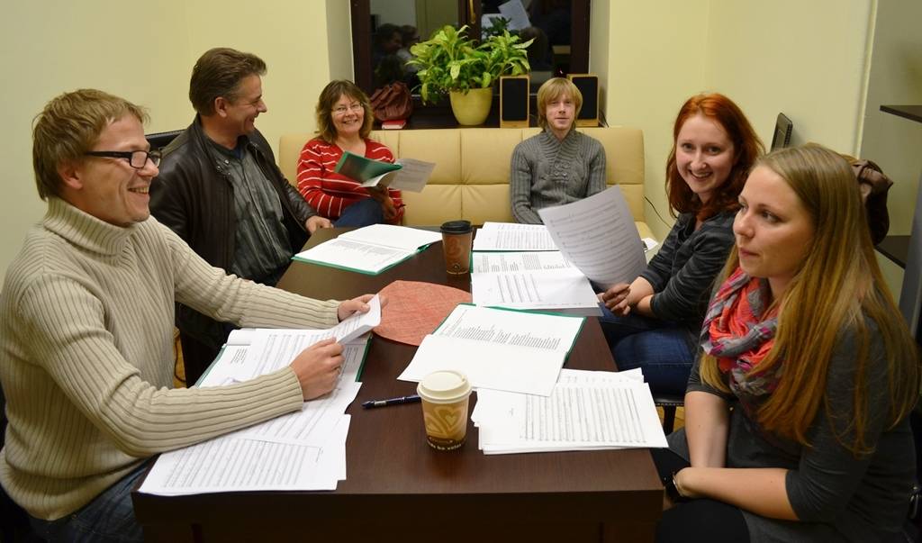 Liepājā top Jāņa Strazda un Pētera Trupa kameropera "Prieka noslēpums"