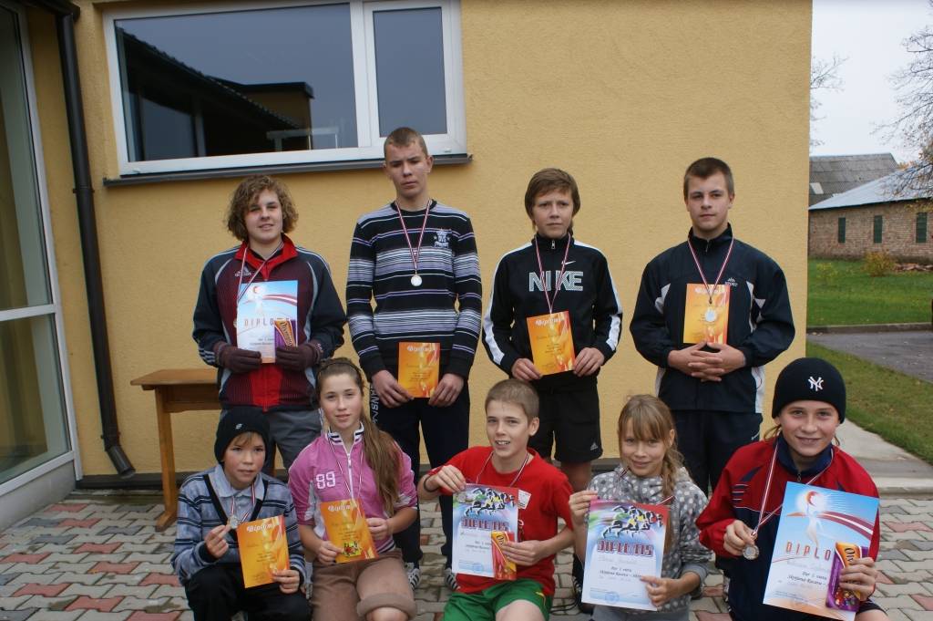 FOTO: Noskaidro ātrākos skrējienā "Rucava-Sikšņi"