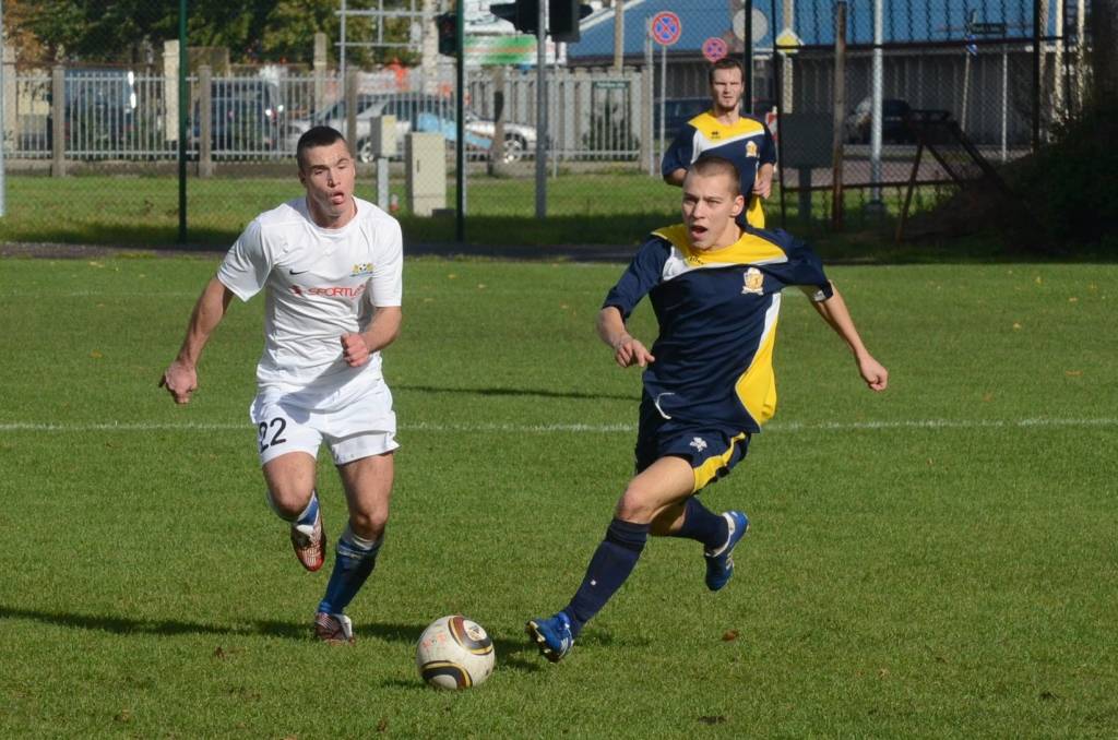 (papildināta) FOTO: "Varavīksnei" smags zaudējums savā laukumā