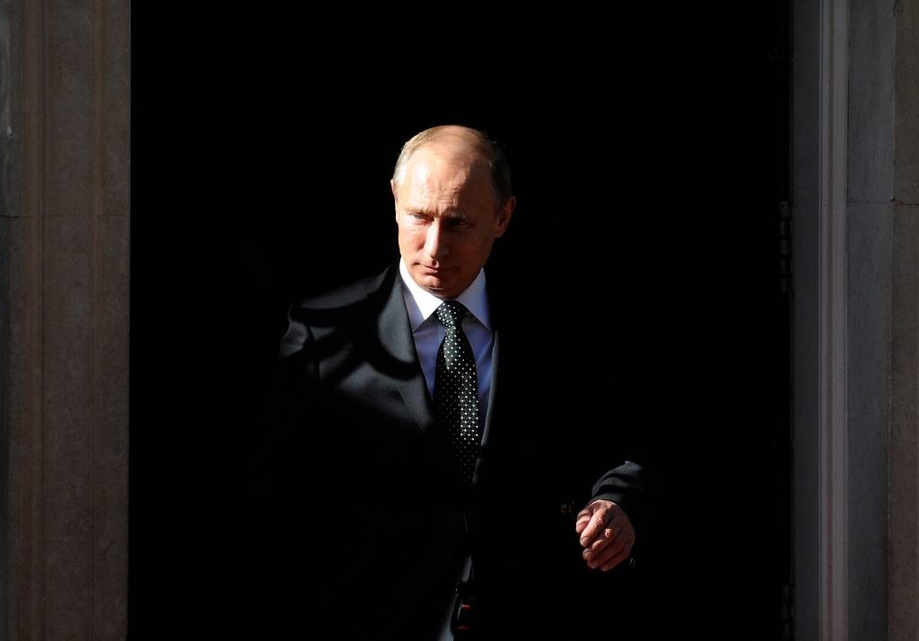 Putins: Snoudens var palikt Krievijā, ja viņš pārstās slepenas informācijas nopludināšanu