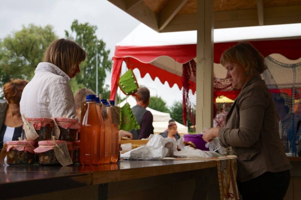 Pļaviņās «iesildījies» pirmais Mājtirgus