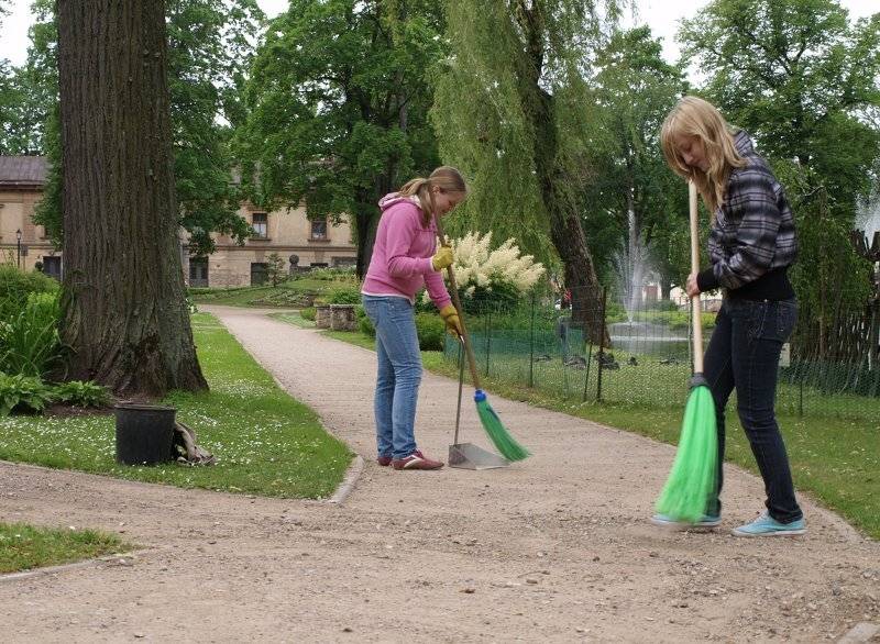 Grobiņas novadā jaunieši gatavi darbam vasarā