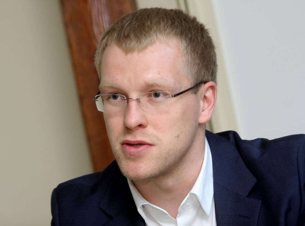 Elksniņš: Politika savā būtībā ir amorāla