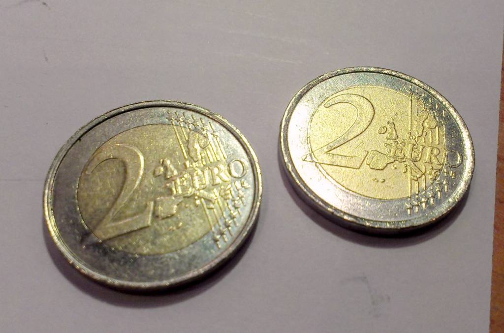 Papildināts - Iestājoties eirozonā, Latvija riskē ne tikai «iesaldēt» miljardus, bet daļu no šīs summas pazaudēt