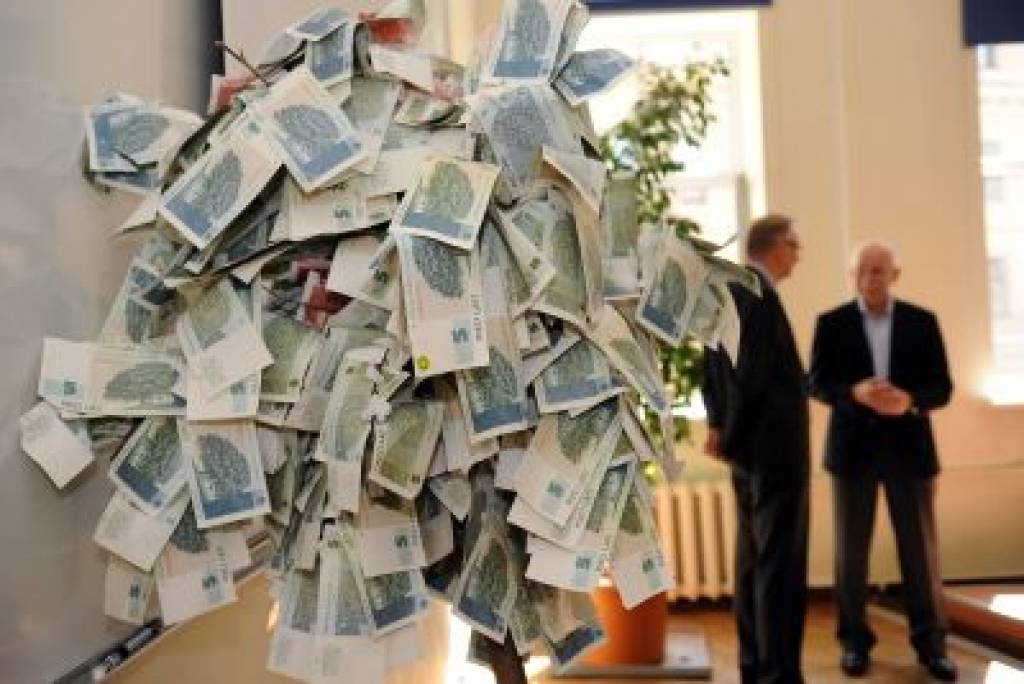 Komercbanku asociācija pērn dzīvoja pāri saviem līdzekļiem