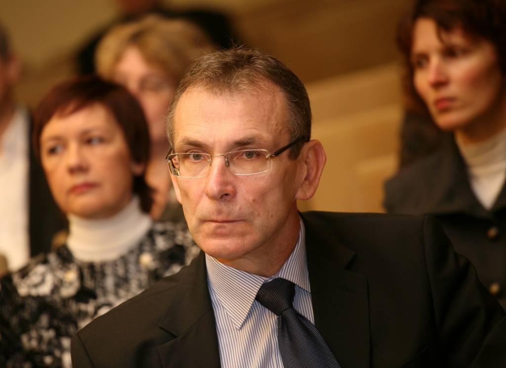 Piebalgs: Celt Latvijas iedzīvotāju dalību EP vēlēšanās var, spēlējot uz patriotismu