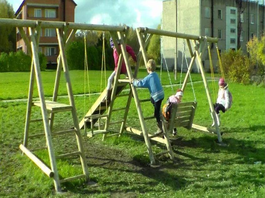 Biedrība "Absinte" cīnās par stipendiju rotaļlaukumam Dunikas pagasta "Akmentiņos"