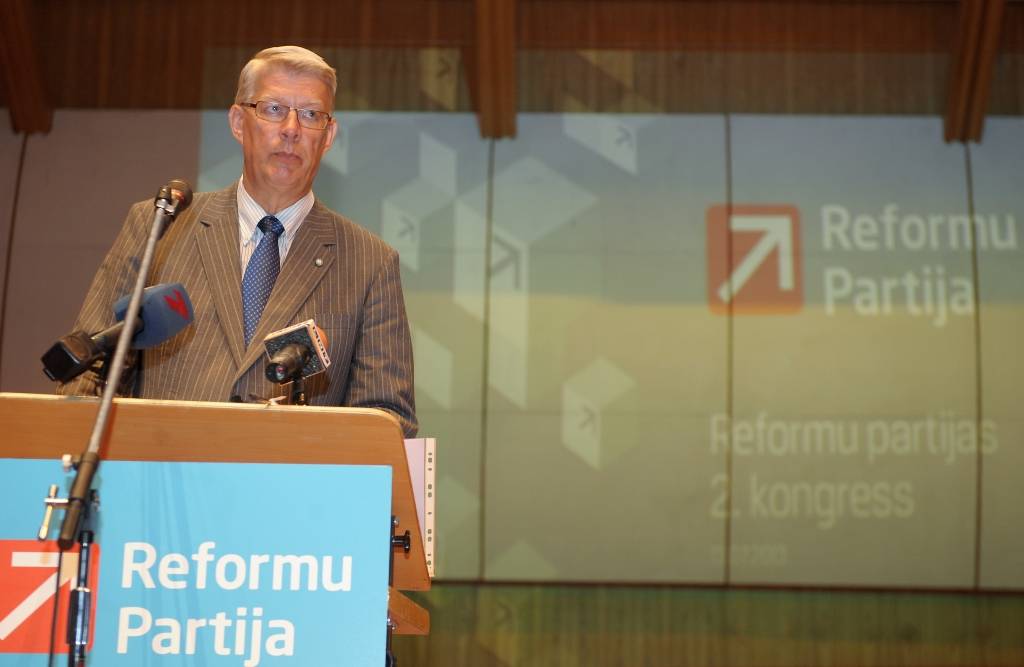 Reformu partijas kongresā gan kritizē citas partijas, gan pievēršas paškritikai