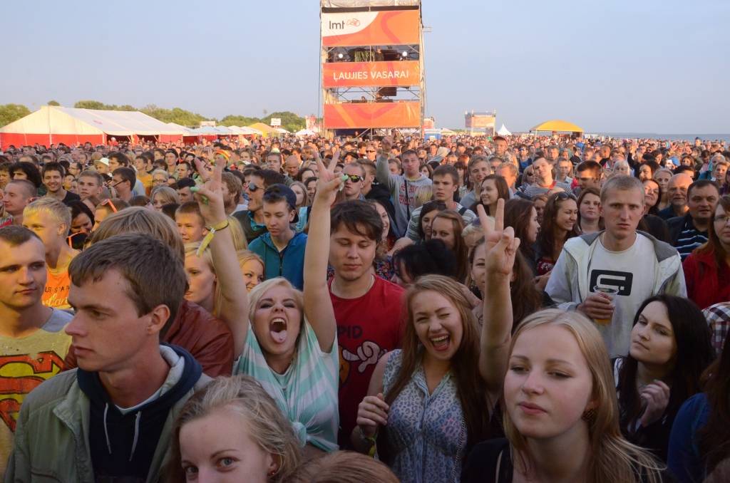Festivāla LMT  Summer Sound organizatori atgādina, ka uz koncertiem jāierodas savlaikus; festivāla apmeklētāji uztraucas, vai tiks uz koncertiem ar pērnā gada aprocēm