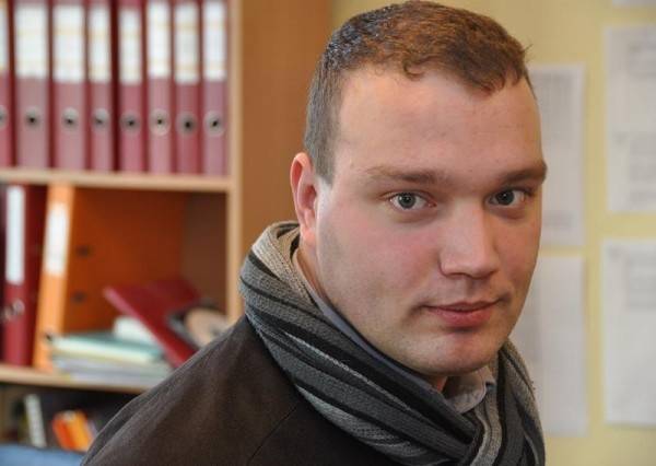Izbeidz kriminālprocesu pret grāmatas neatļautā publicēšanā aizdomās turēto vēstures skolotāju