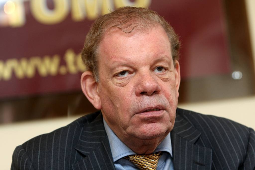 Lipmans vērsies policijā sakarā ar draudiem viņam un ģimenei