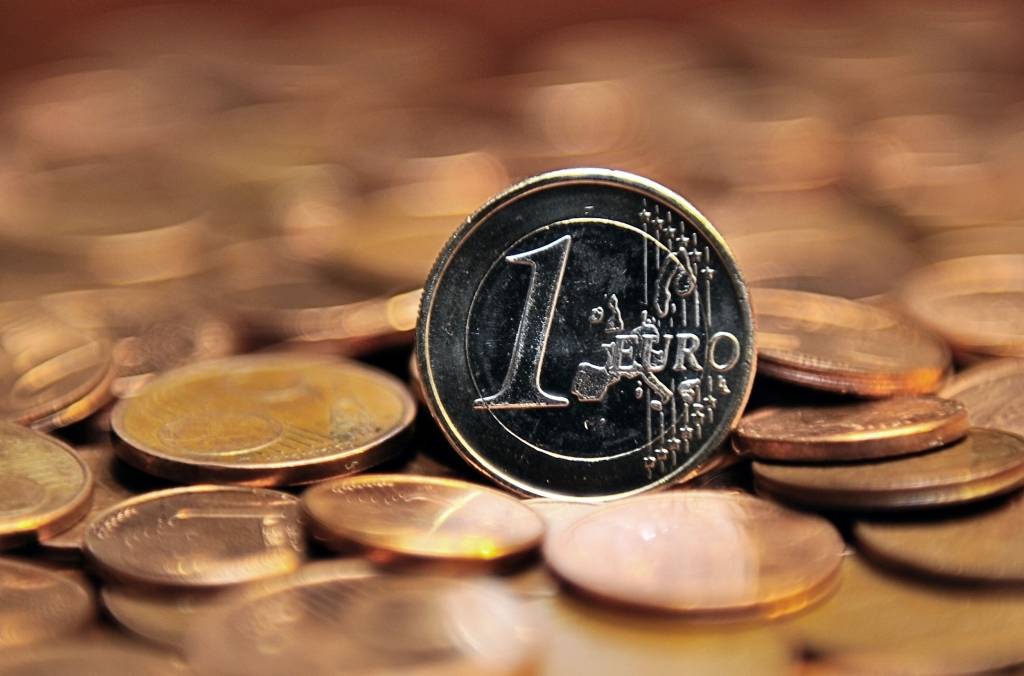Eiro kampaņa tiek Stendzeniekam un dabas likumam