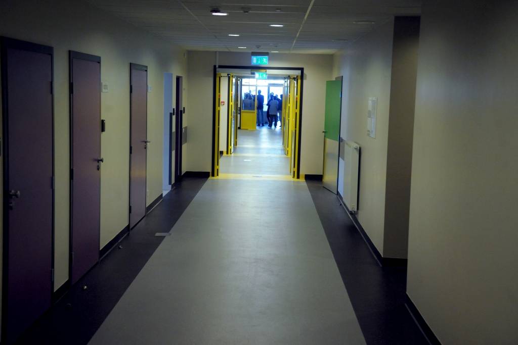 Slimnīcu vadītāji: No papildus piešķirtajiem septiņiem miljoniem latu veselības nozarei reģionu slimnīcām atvēlētas kapeikas