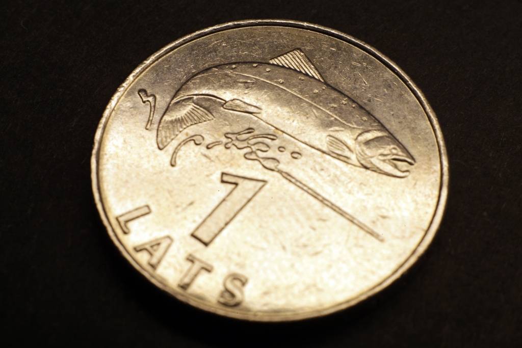 Valsts galvojusi aizņēmumus 470,2 miljonu latu apmērā