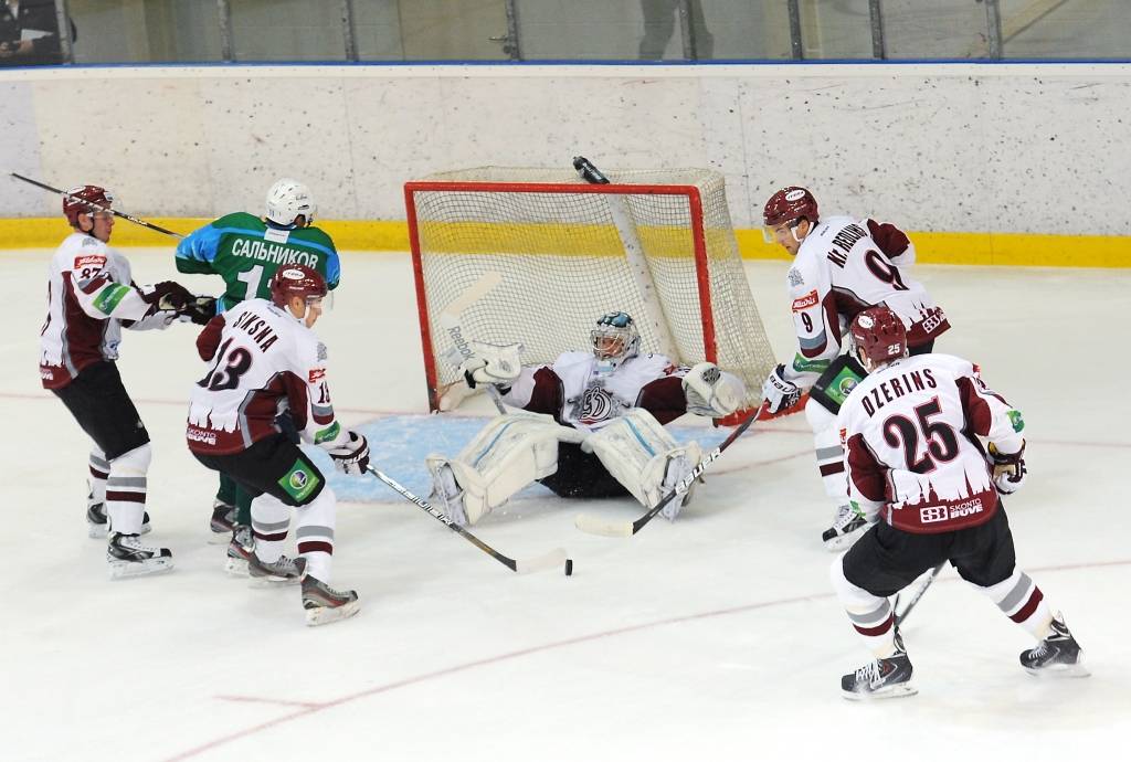 Rīgas Dinamo pirmajā pārbaudes spēlē sagrauj VHL čempionus Ņeftekamskas Toros