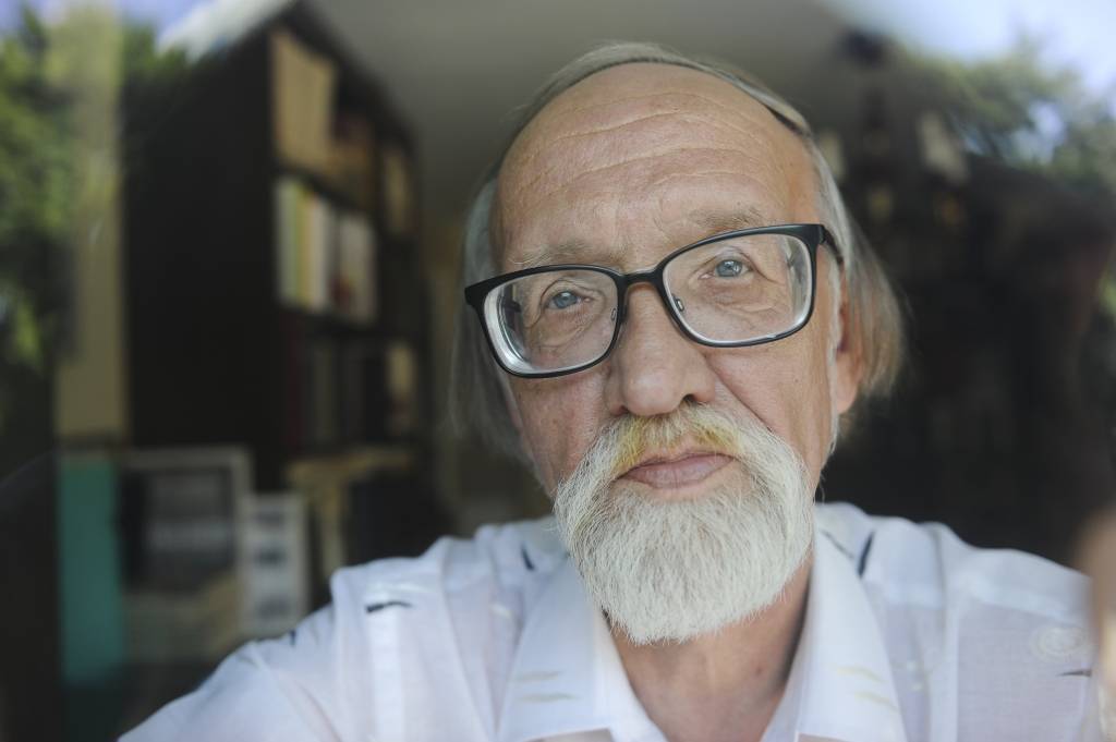 Intervija ar Leonu Briedi. Baltās vārnas bruņinieks
