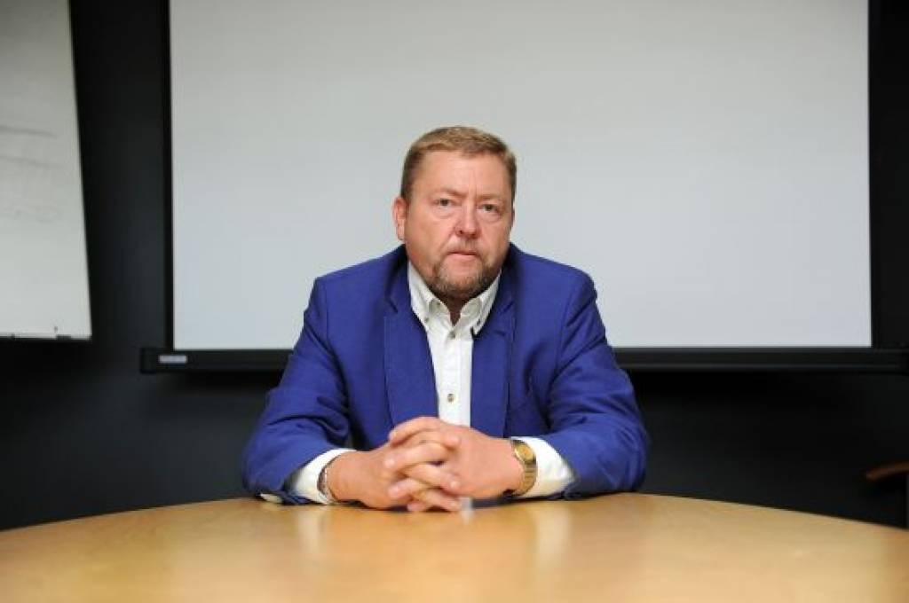 Straume: Latviešiem ir jāsniedz Saskaņas centram roka