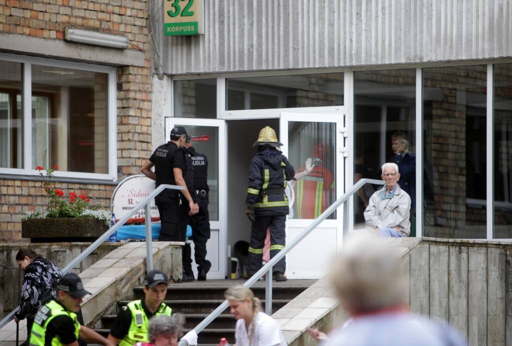 Stradiņu ugunsgrēka ekspertīzes rezultāti varētu būt zināmi septembrī