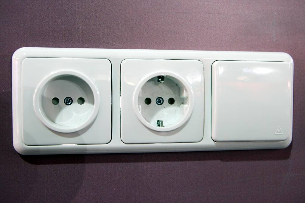 papildināta (11:30) - Baltcom kopā ar telekomunikāciju pakalpojumiem pārdos arī elektrību