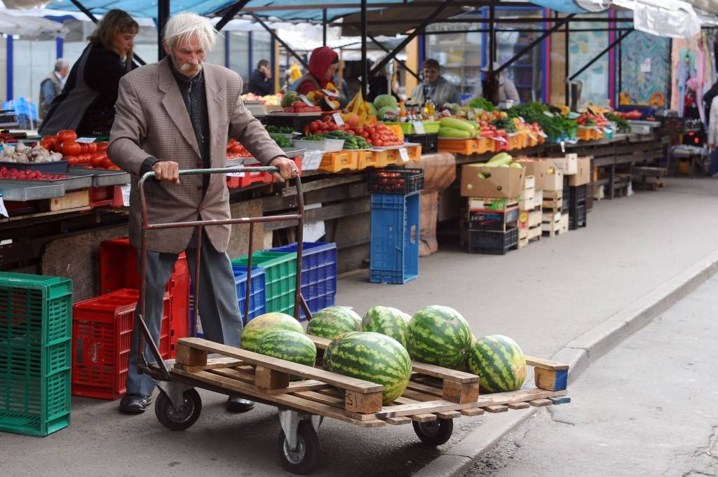 Latvijā no arbūziem neesot jābaidās