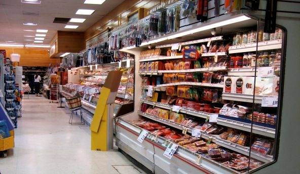 Eirokampaņā auditoriju varētu uzrunāt, izmantojot miltu un makaronu pakas