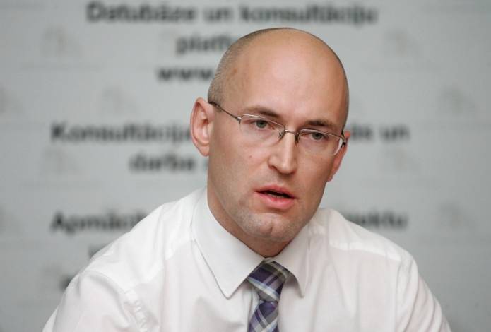 Pavļuts: "Liepājas metalurgam" jāturpina strādāt; valdība vērtēs TAP plānu