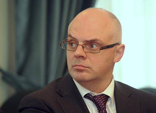 Ķīlim par braukšanu reibumā piemēro arestu uz piecām diennaktīm un 600 latu naudas sodu