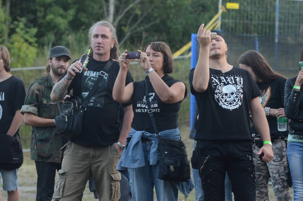 FOTO: Metāla festivālā "Bunker 13" grupas tomēr neuzstājas militārajā bunkurā