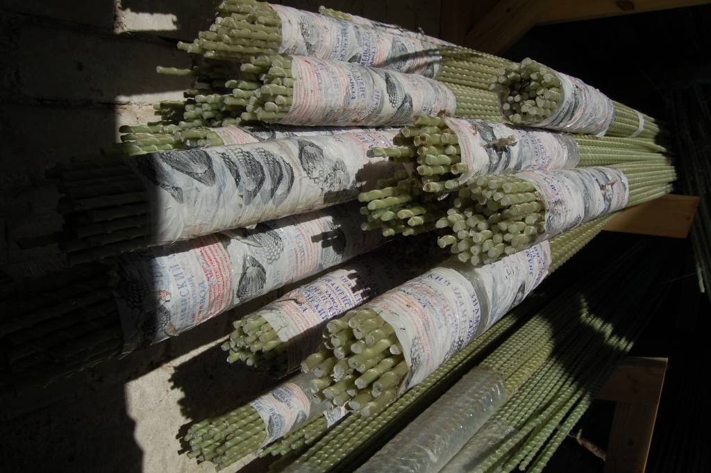 Kompozītmateriāli ielaužas armatūras tirgū