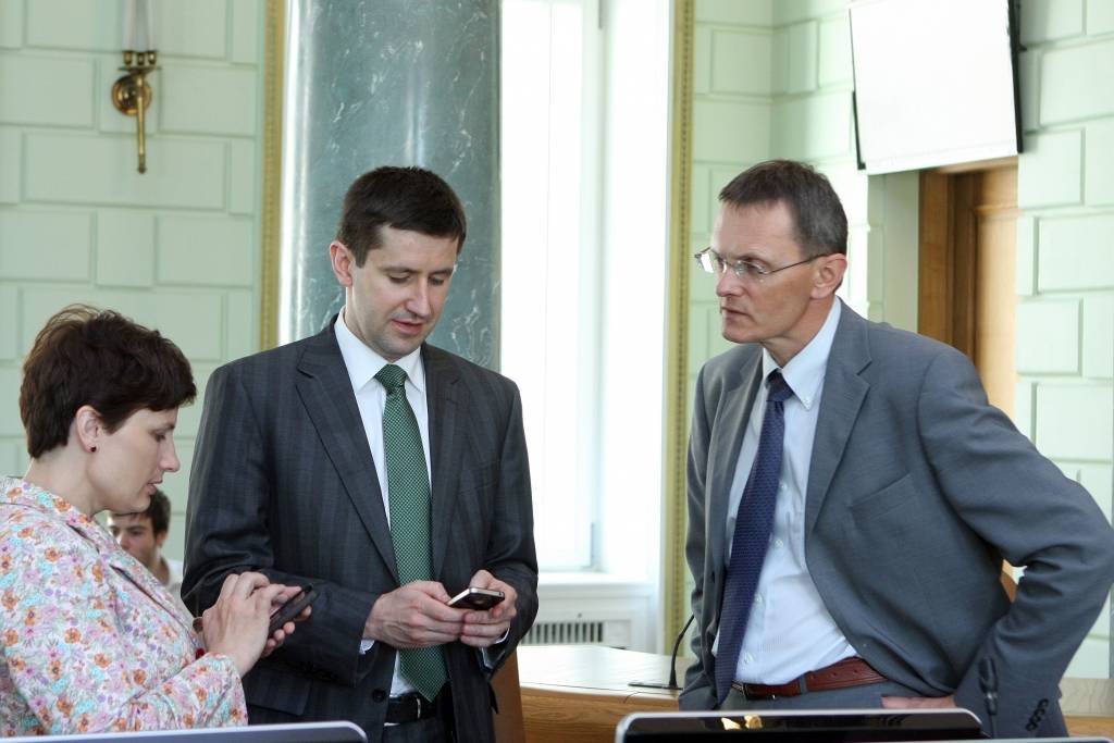 Vilks: Izglītības ministrijā ar reformām nepietiek, jāsauc avārijas brigāde