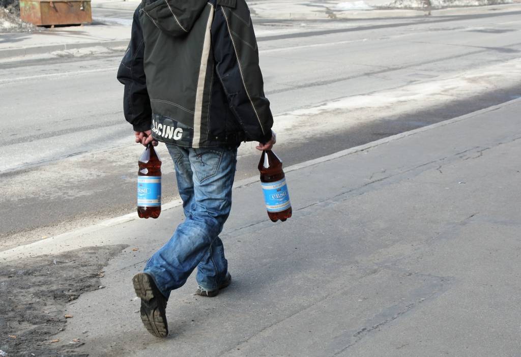 Valsts maksā arī par alkohola atkarīgajiem