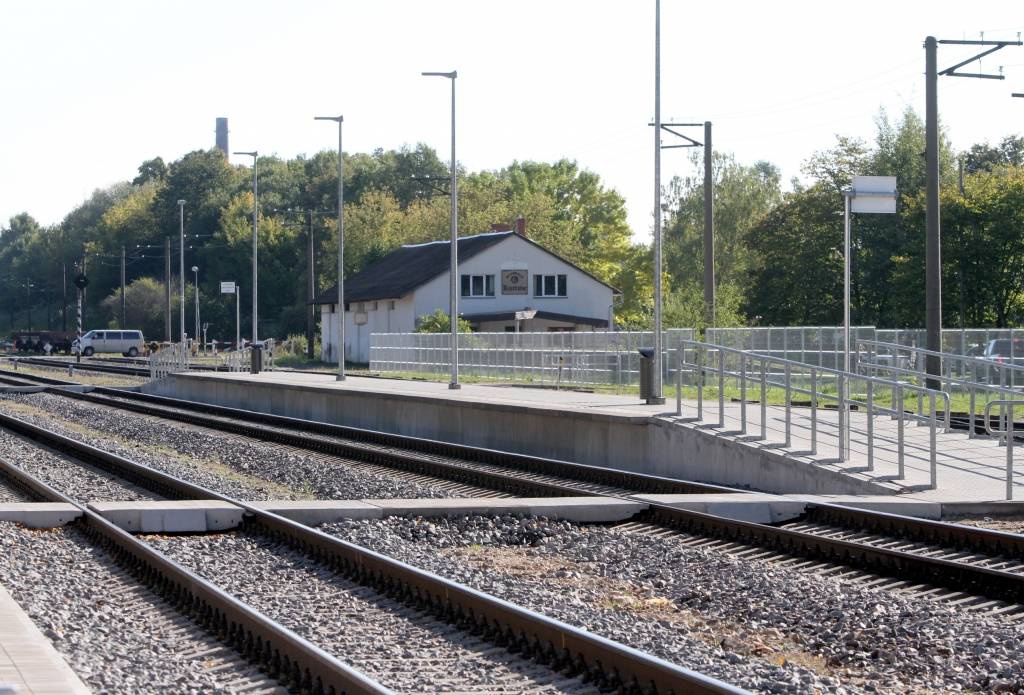 Latvijas dzelzceļš paaugstinājis pirmo peronu