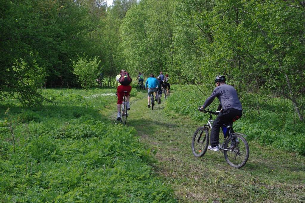 Aicina uz velopārgājienu dabas parka "Pape" Nīcas galā