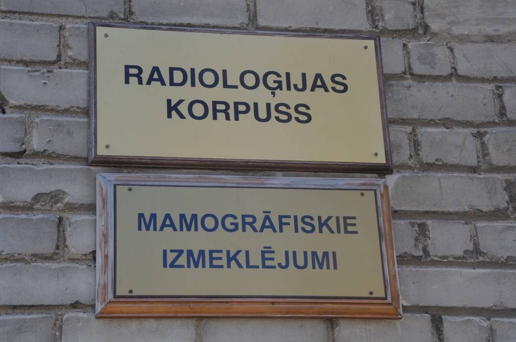 FOTO: Piejūras slimnīcas Onkoloģijas klīnikā atsāk datortomogrāfa izmeklējumus ar jaunu iekārtu