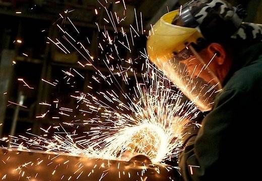 Laikraksts: "Liepājas metalurgam" jāsāk strādāt mēneša laikā
