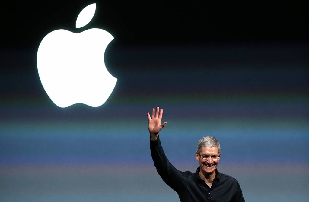 Investoriem zūd ticība Apple