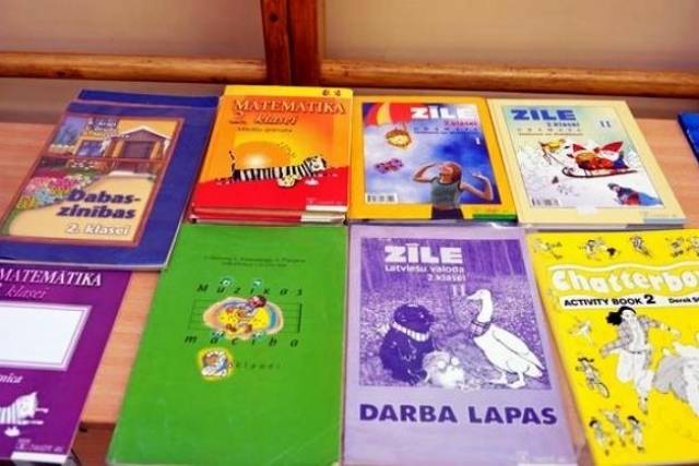 Liepājas skolās par pašvaldības naudu iegādāsies lielu daļu darba burtnīcu