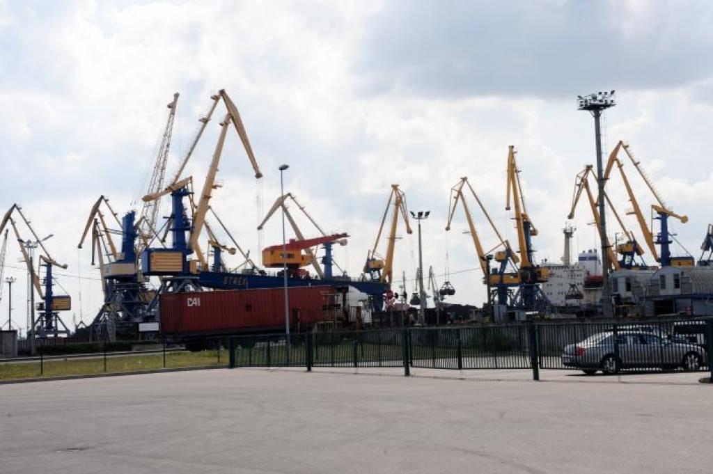 Rīgas brīvosta aktivitāšu pārcelšanai uz Krievu salu saņem aizdevumu 80,2 miljonu eiro apmērā