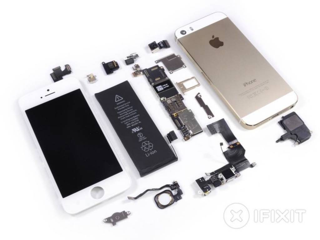 Apple iPhone 5S: kas lācītim vēdērā? 