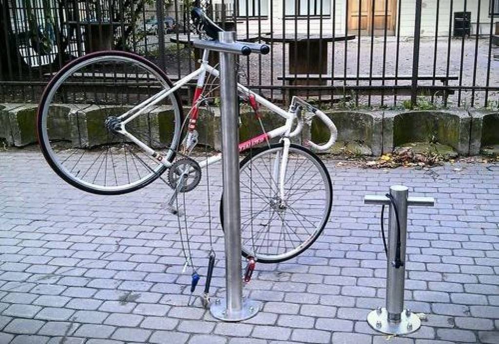 Atklāta pašapkalpošanās velosipēdu «darbnīca»