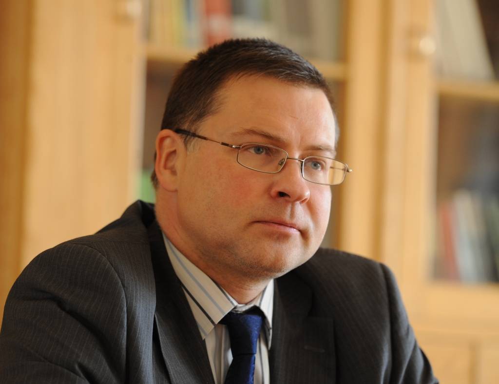 Dombrovskis: Jaunsleinis ir padevies politiskam spiedienam
