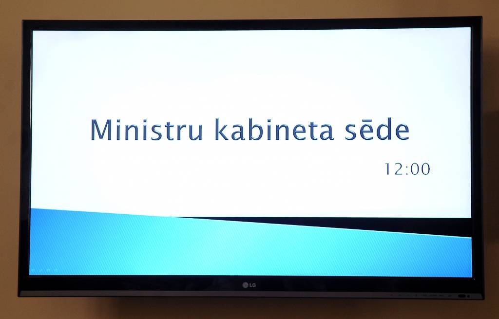 Valdība pieņēmusi gandrīz visus ar pāreju uz eiro saistītos normatīvos aktus